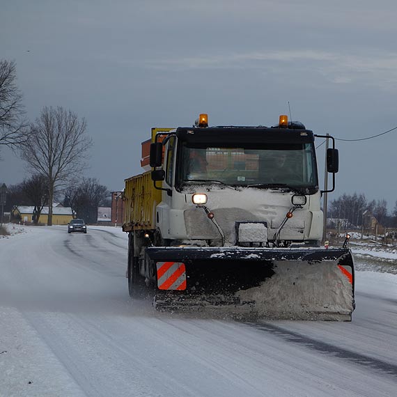Kamie� Pomorski: S�u�by maj� pe�ne r�ce roboty! Trwa od�nie�anie miasta