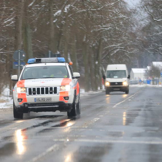 Obce s�u�by na ulicach polskich miast