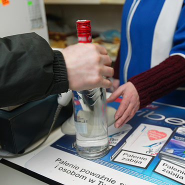 W�a�ciciel sklepu dogoni� z�odzieja w�dki