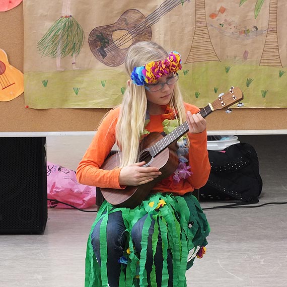 „Dzień Ukulele” w Szkole w Wapnicy