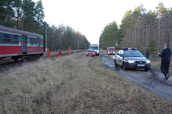 �miertelny wypadek na torach. Poci�g osobowy �miertelnie potr�ci� 15-letniego ch�opca. 