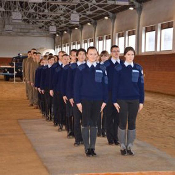  �lubowanie i pasowanie uczni�w klasy pierwszej