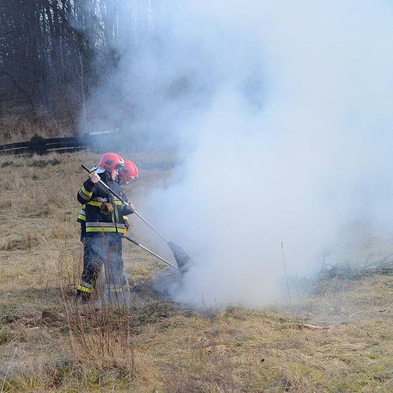 Po�ar �mieci nad jeziorem Turkusowym.Wszystko przez bezmy�lno��