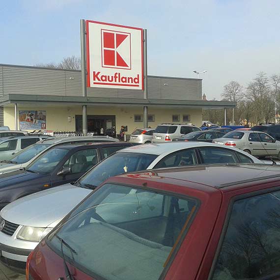 Mieszka�cy powiatu ruszyli na zakupy do Kauflandu w Gryficach!