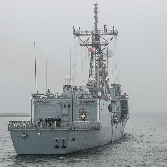 Manewry si� morskich za ko�em polarnym