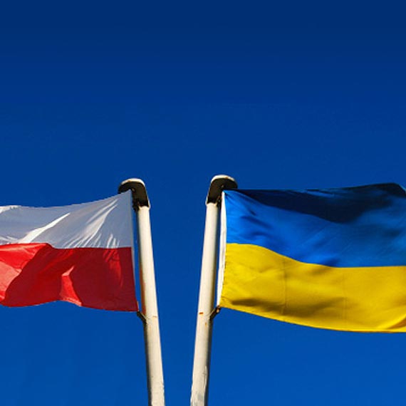 Szczecin: Dwie karetki pojad� na Ukrain�